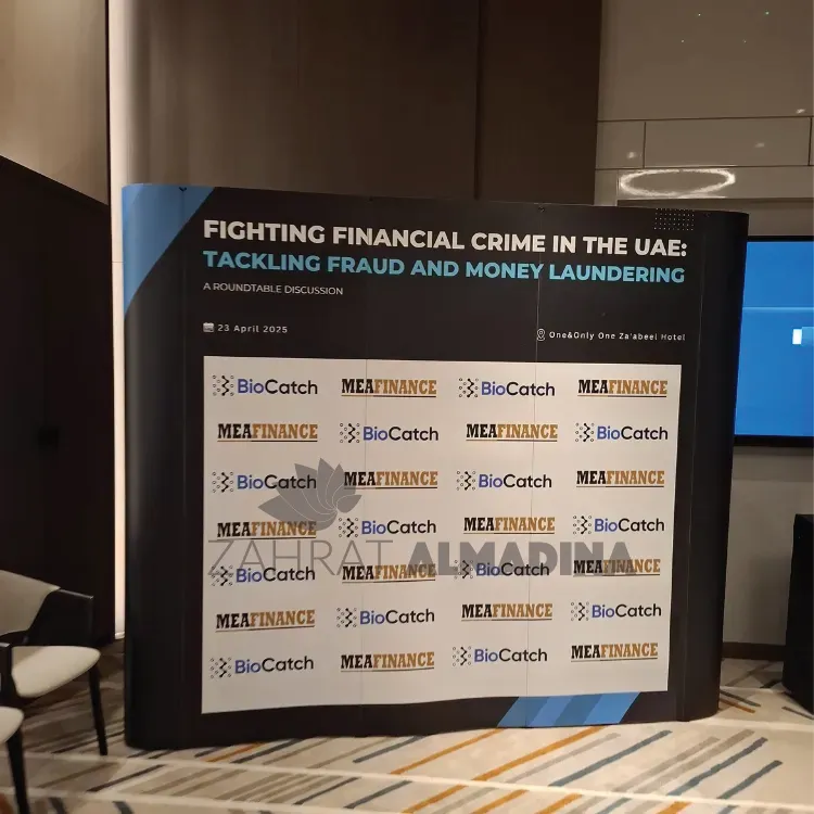 Straight pop up Banner stand in Dubai - Marina, JLT, Business Bay, JBR, Down Town, Silicon Oasis
