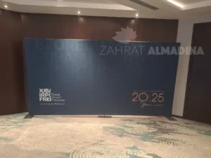 top corner options straight curved indoor fabric backdrop dubai